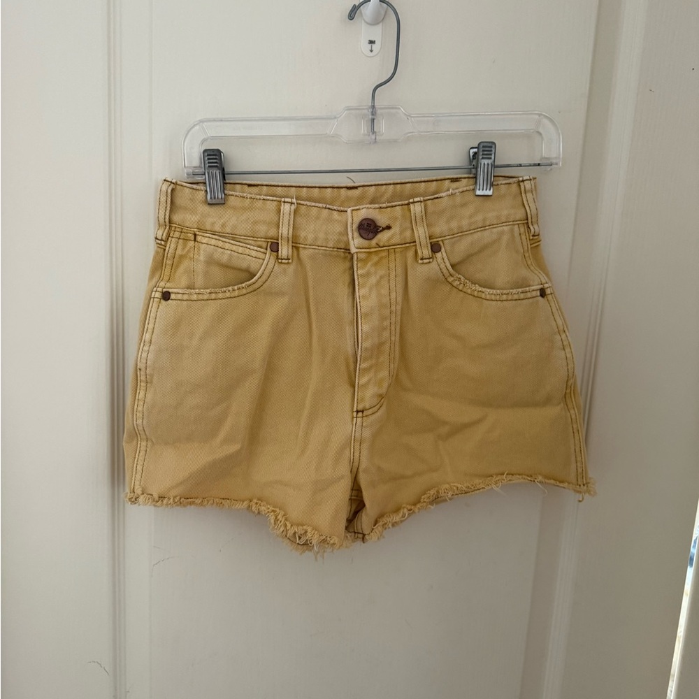Wrangler High Waist Yellow Shorts